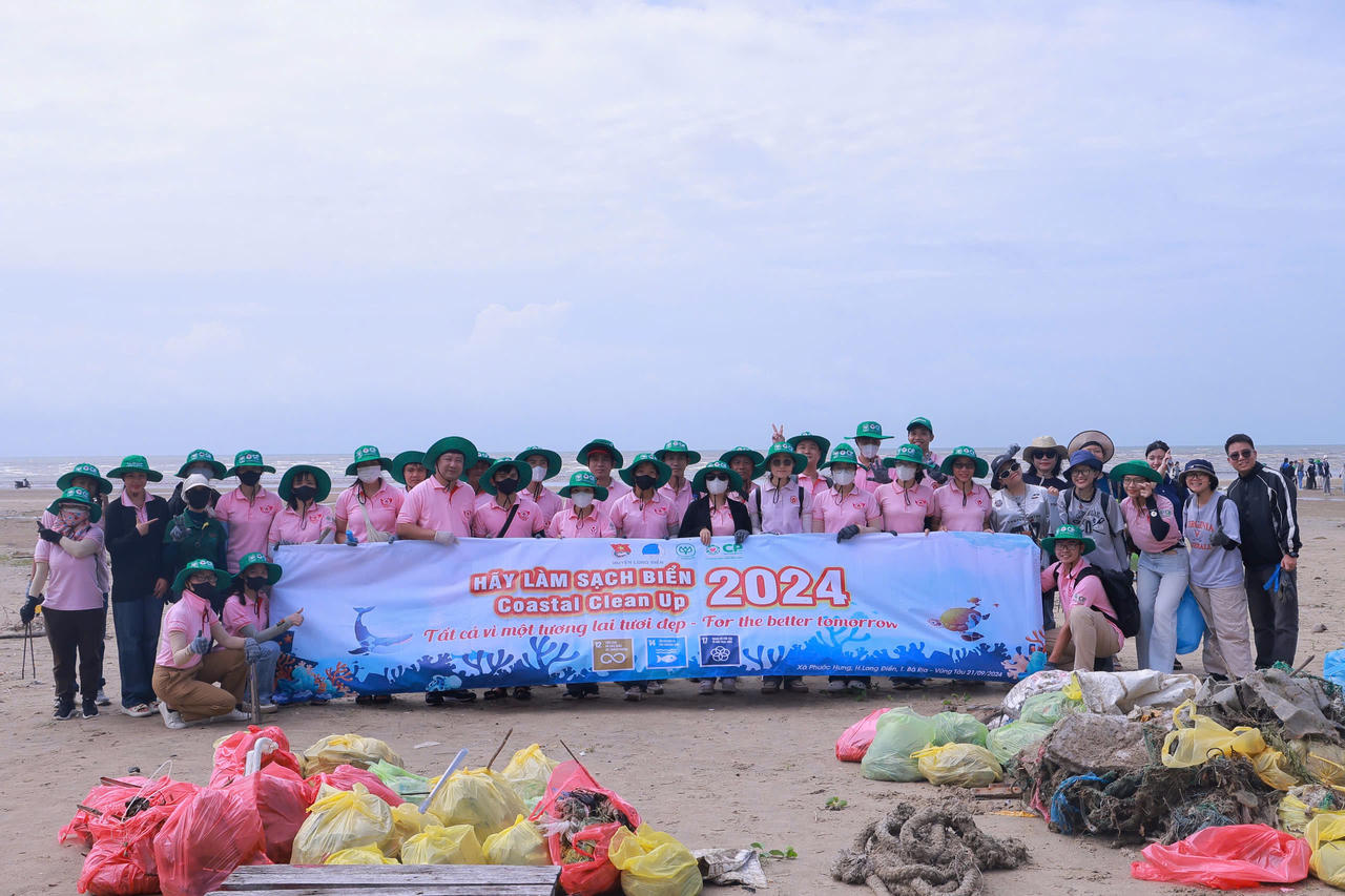 C.P. Việt Nam tham gia làm sạch bờ biển Phước Hưng - Hưởng ứng 'Ngày Quốc tế làm sạch biển 2024'