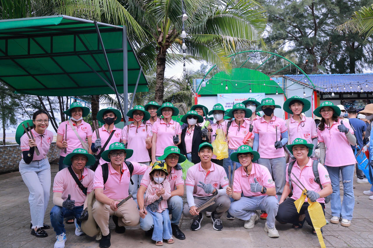 C.P. Việt Nam tham gia làm sạch bờ biển Phước Hưng - Hưởng ứng 'Ngày Quốc tế làm sạch biển 2024'