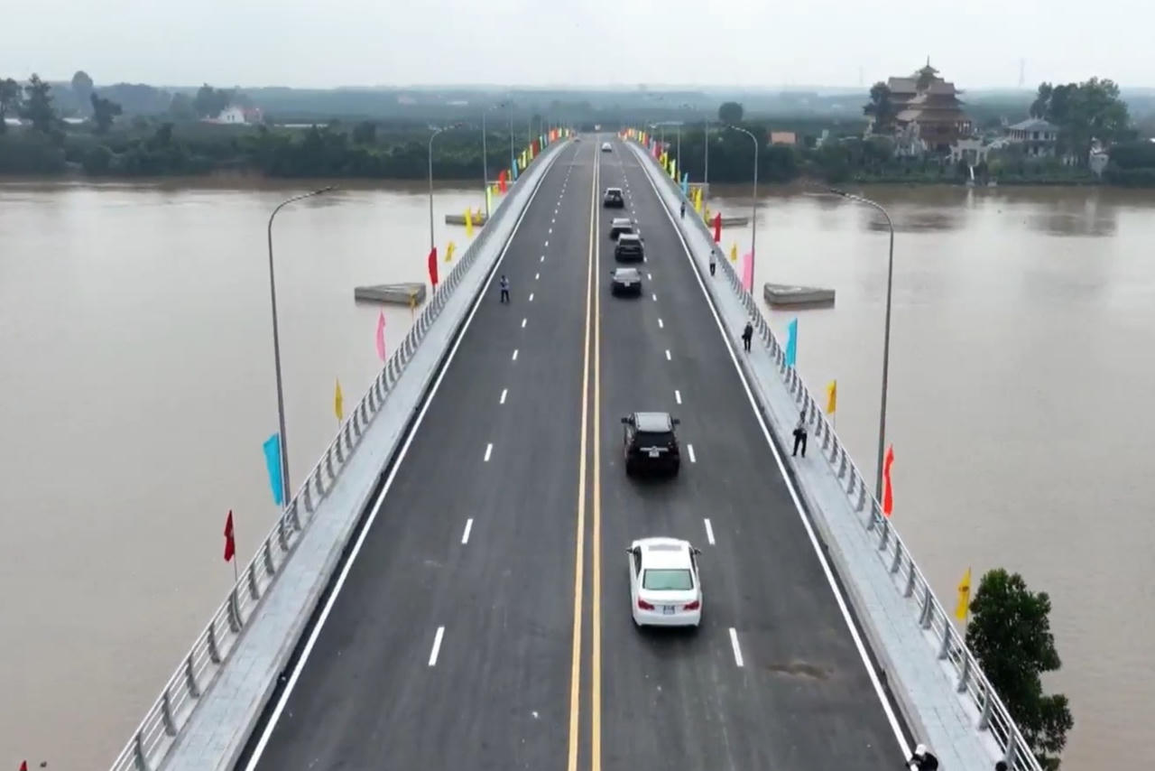 Bình Dương khánh thành 2 công trình hơn 4.000 tỷ đồng