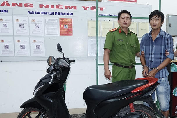 Đối tượng trộm xe máy bán rồi đến công an đầu thú