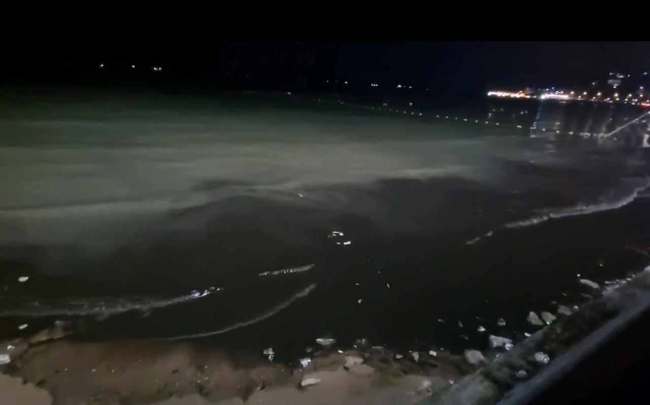 Nghi loang dầu trên biển Vũng Tàu