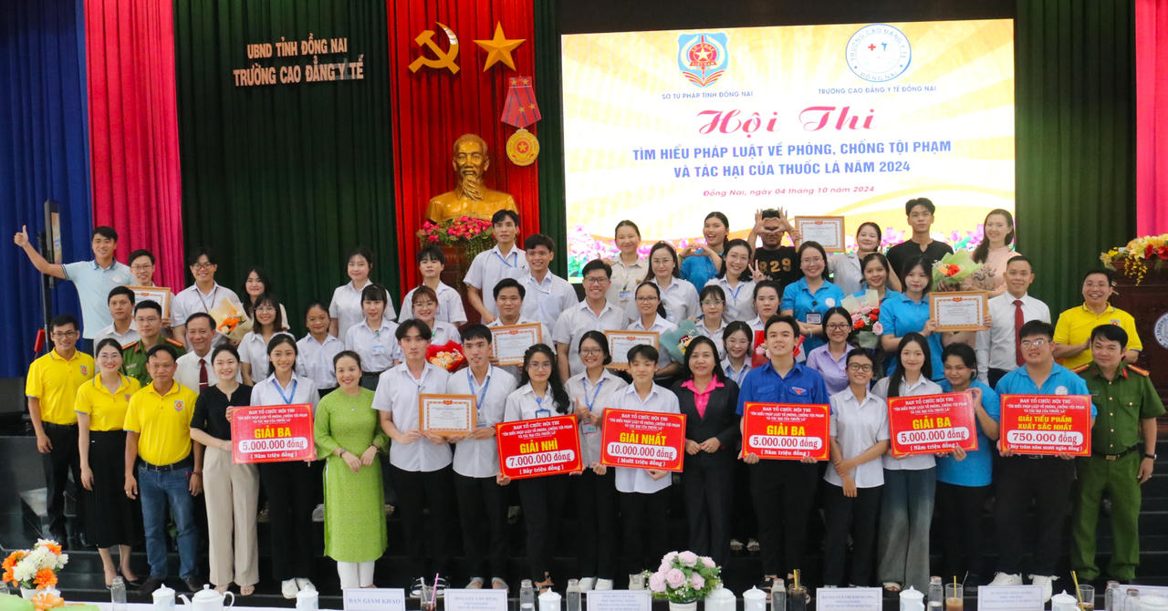 Hơn 600 sinh viên dự hội thi Tìm hiểu pháp luật về phòng, chống tội phạm và tác hại của thuốc lá