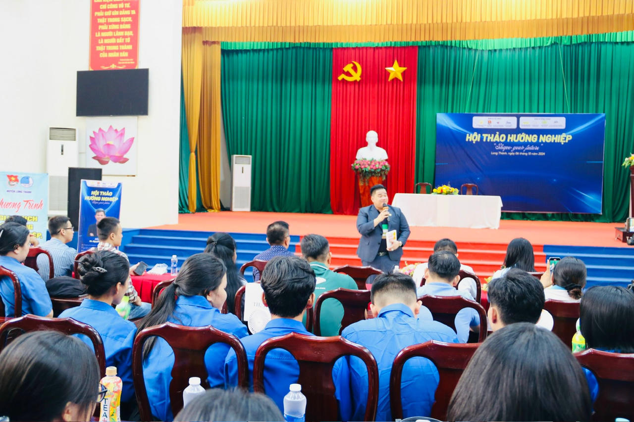 Hướng nghiệp cho học sinh sinh viên huyện Long Thành