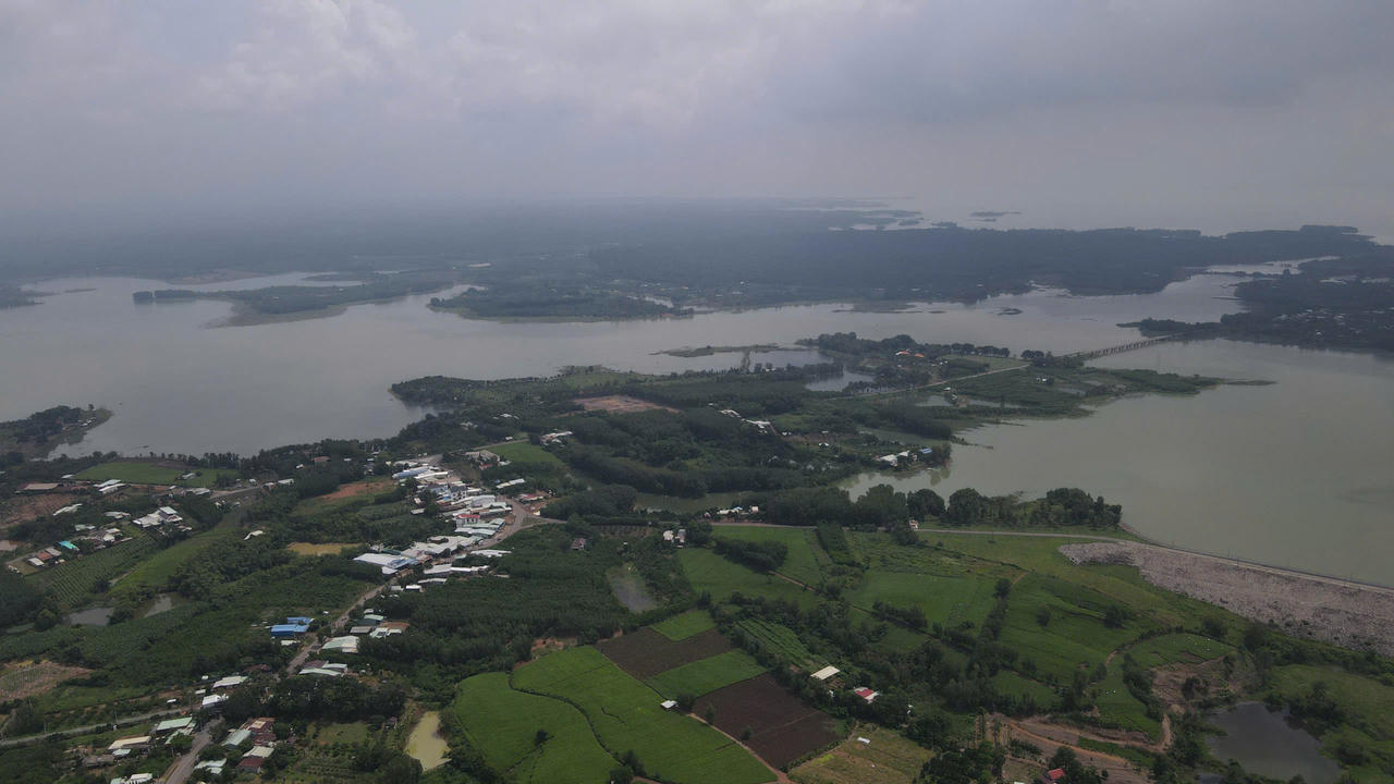 10h ngày 12/10, Thuỷ điện Trị An xả lũ 