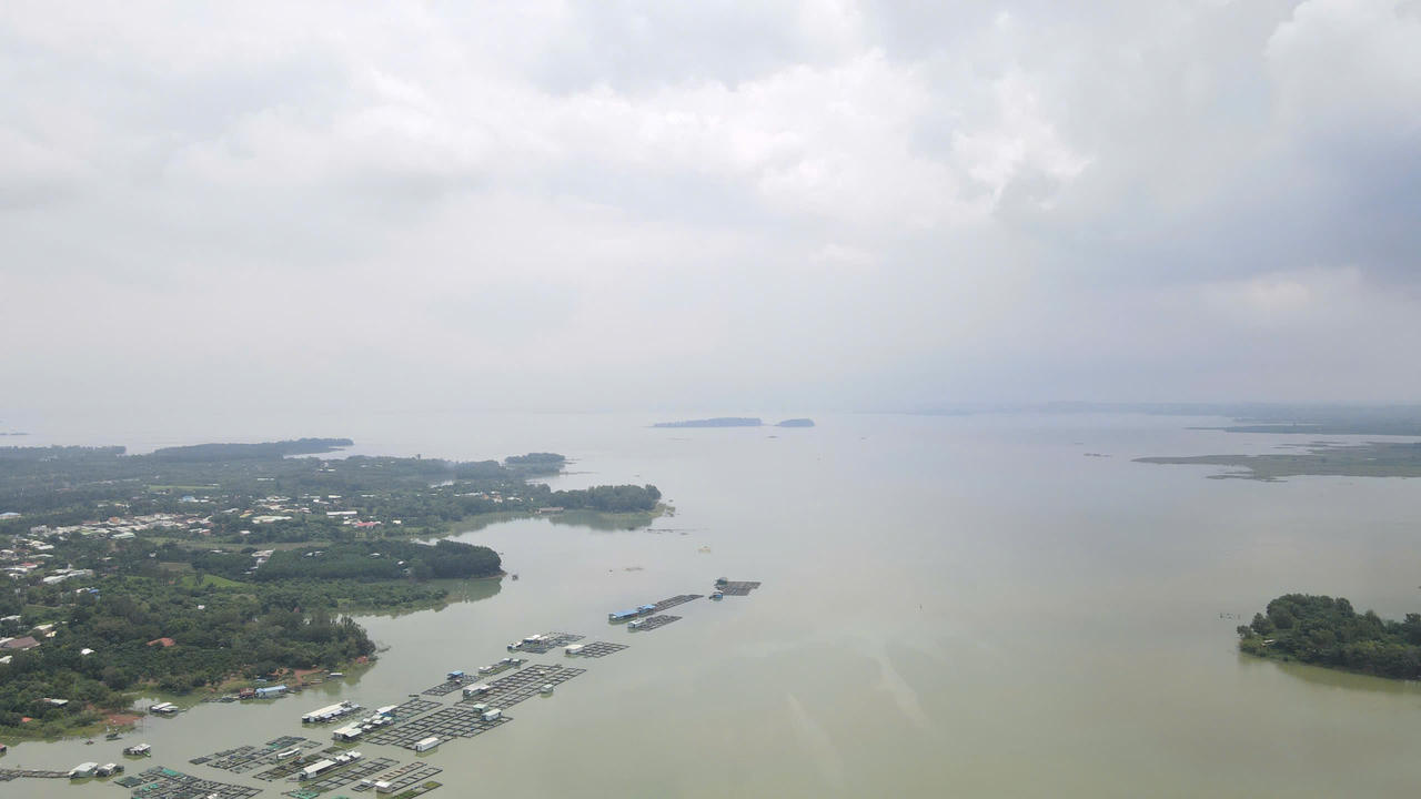 10h ngày 12/10, Thuỷ điện Trị An xả lũ 