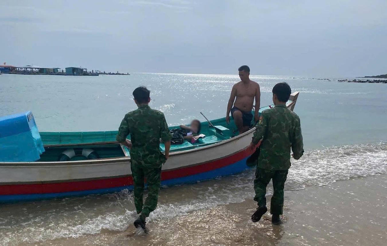 UBND tỉnh Bình Thuận chỉ đạo kiểm điểm trách nhiệm vụ 6 du khách bị sóng đánh chìm ở đảo Phú Quý