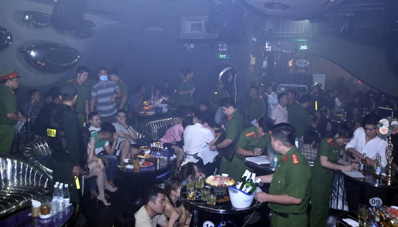 Đồng Nai: Liên tiếp phát hiện khách và nhân viên dương tính với ma tuý tại quán bar trá hình