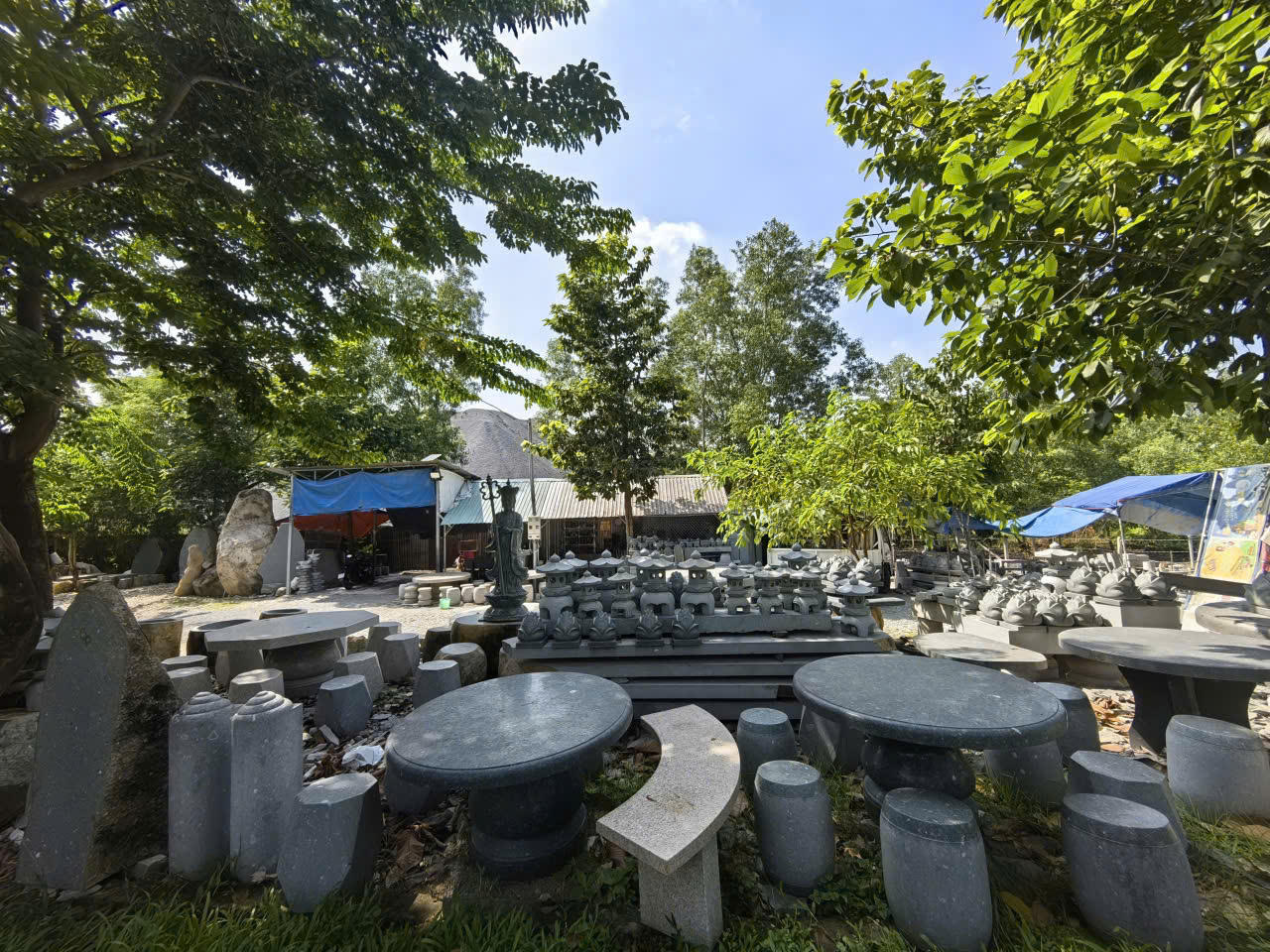 Gian nan làng nghề làm đá Bửu Long