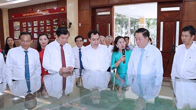 Trưởng Ban Tuyên giáo Trung ương Nguyễn Trọng Nghĩa dự Ngày hội Đại đoàn kết toàn dân tộc tại Đồng Nai