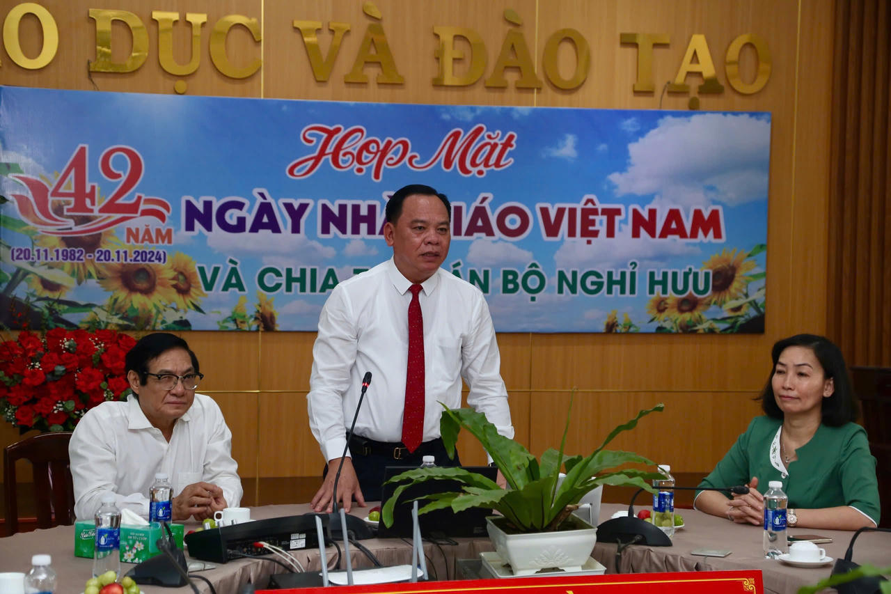 Sôi nổi nhiều hoạt động mừng Ngày Nhà giáo Việt Nam trên cả nước