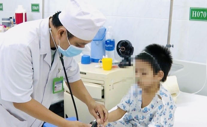 Nhiều địa phương chỉ đạo 'khẩn' phòng, chống dịch sởi