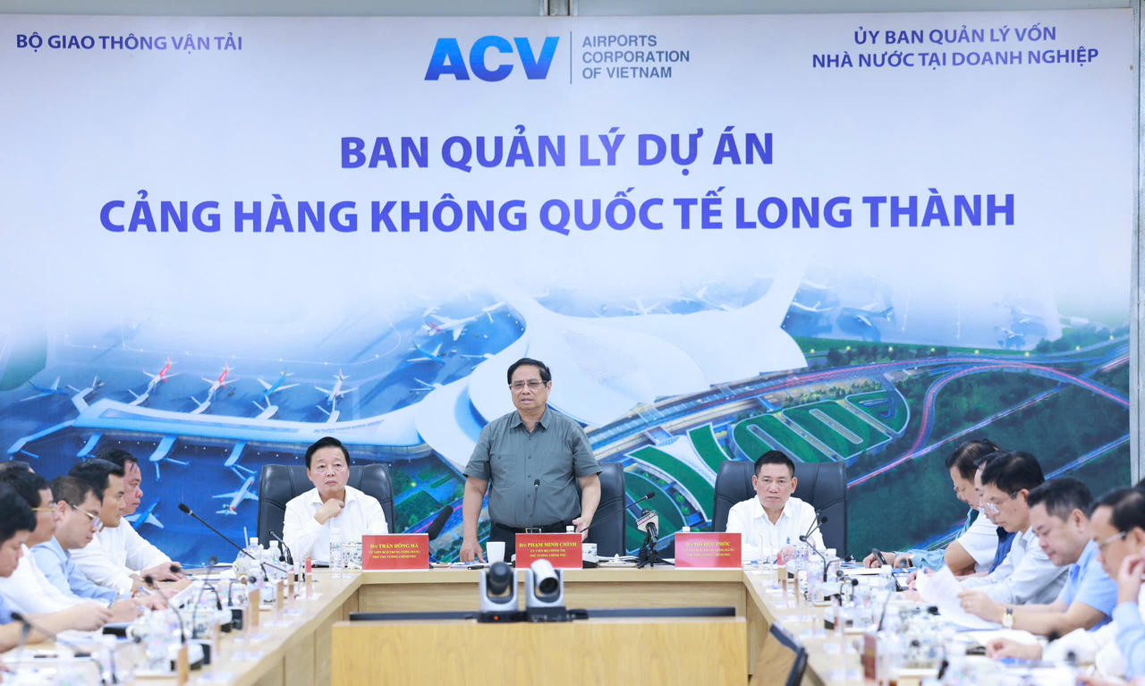 Thủ tướng: Phải hoàn thành Sân bay Long Thành trong năm 2025, xử lý nghiêm cán bộ cản trở tiến độ