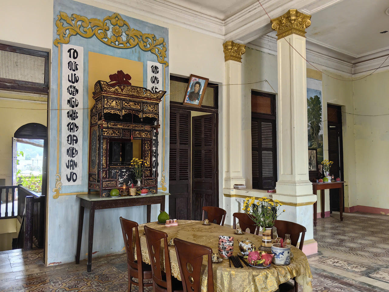 Nhà lầu ông Phủ hơn trăm năm bên dòng sông Đồng Nai