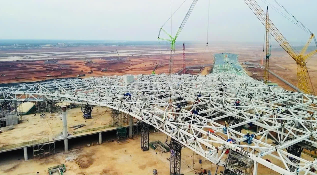 Cận cảnh quá trình lắp ghép 'trái tim' của Sân bay Long Thành nặng 32.000 tấn