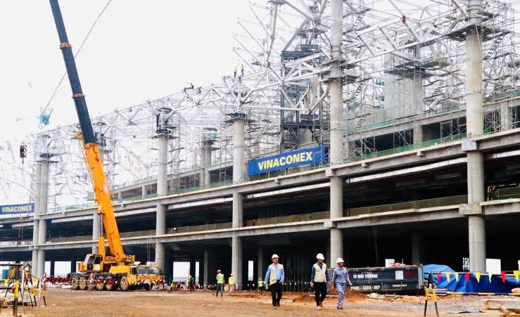 Cận cảnh quá trình lắp ghép 'trái tim' của Sân bay Long Thành nặng 32.000 tấn