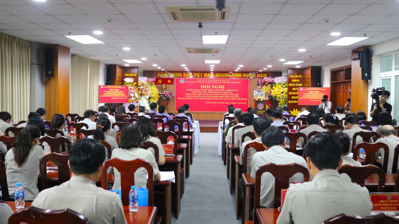 Thứ trưởng Mai Lương Khôi dự hội nghị triển khai công tác của Cục Thi hành án dân sự TP. Hồ Chí Minh 