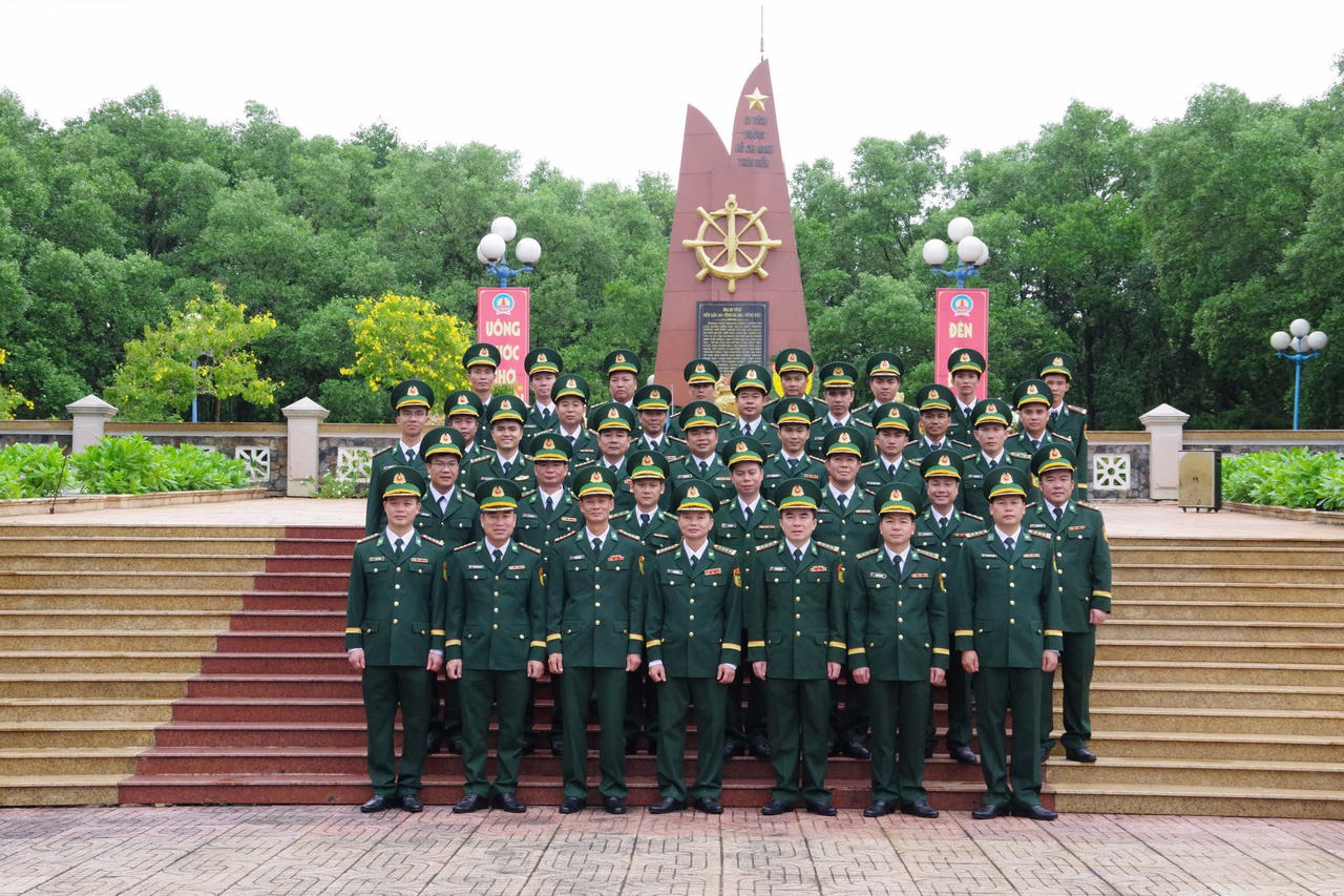 Dâng hương tưởng nhớ các Anh hùng liệt sĩ tại tỉnh Bà Rịa – Vũng Tàu