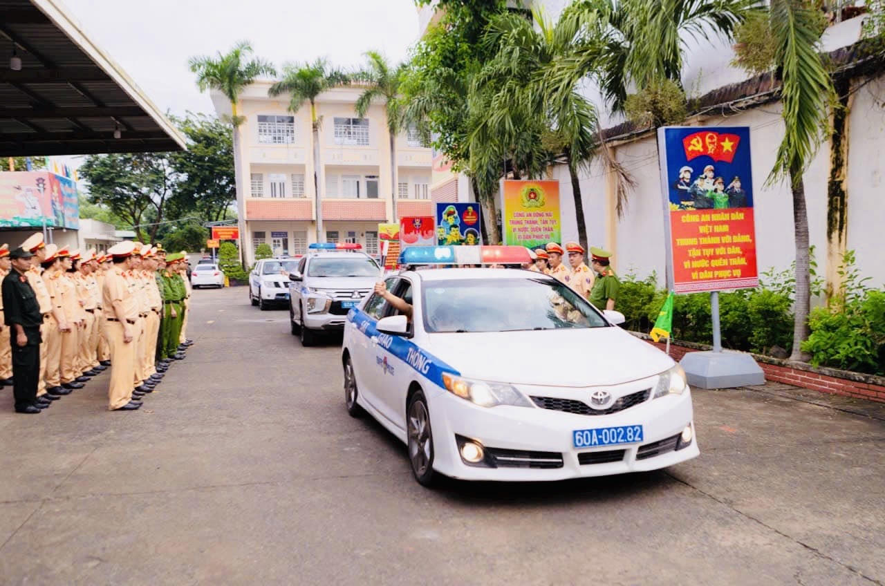 Cảnh sát giao thông Đồng Nai vào chiến dịch bảo đảm an toàn giao thông dịp Tết