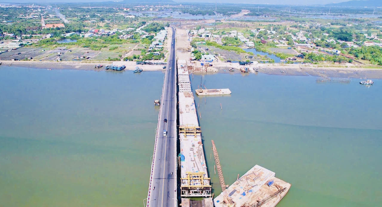 Cận cảnh đường ven biển Vũng Tàu - Bình Thuận trị giá 6.500 tỷ đồng 