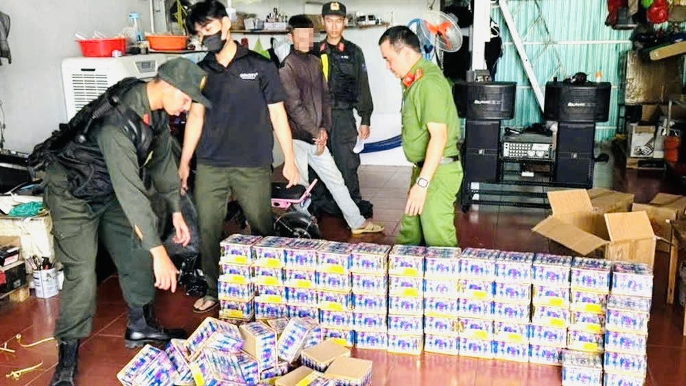 Phát hiện và thu giữ lượng lớn pháo nổ trái phép tại Bình Dương và Bình Phước