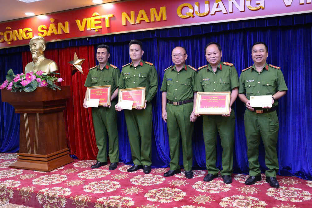 Phát hiện 42 người dương tính với ma túy trong quán bar T.H CLUB 