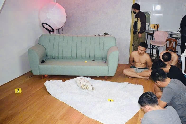  Công an thị xã La Gi bắt giữ 11 đối tượng liên quan đến ma tuý