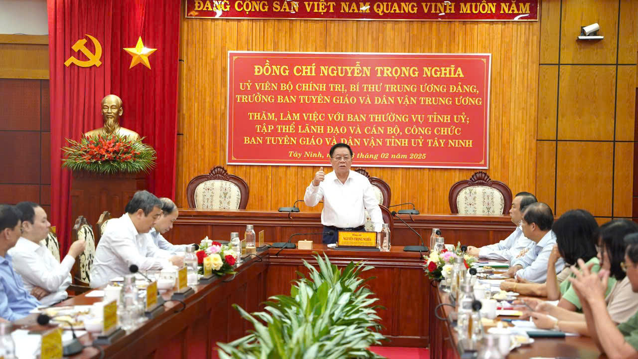 Trưởng Ban Tuyên giáo và Dân vận Trung ương làm việc với Tỉnh ủy Tây Ninh