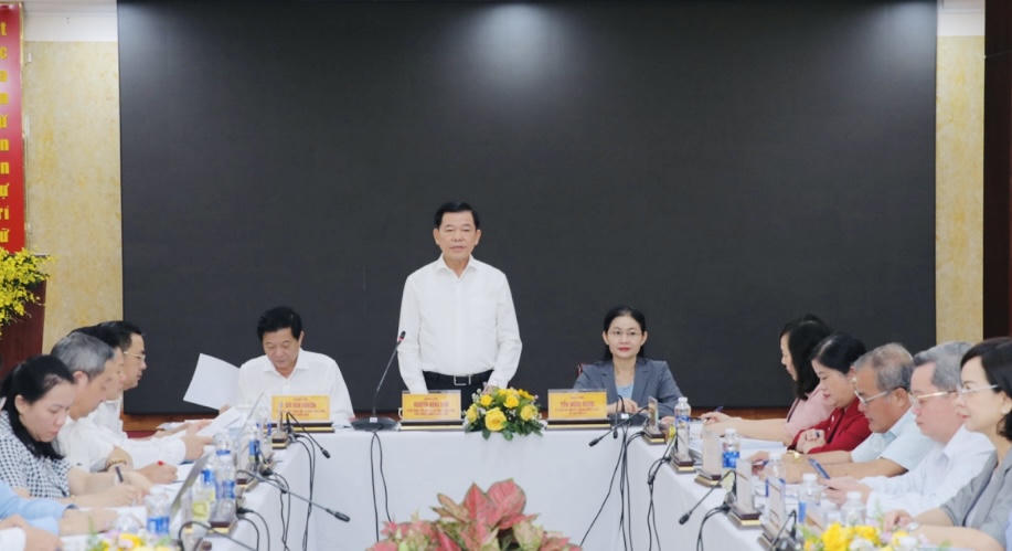 Đoàn công tác của Bộ Chính trị làm việc tại Bình Phước