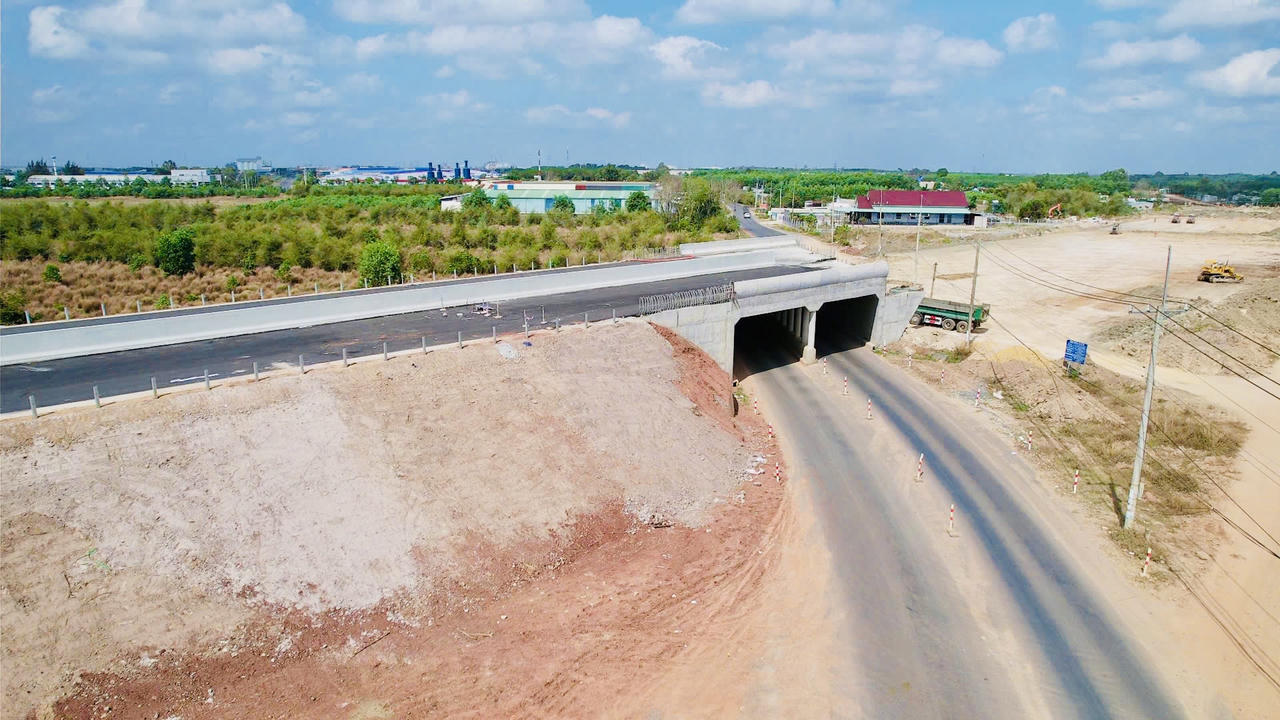 Cao tốc Biên Hòa - Vũng Tàu tăng tốc về đích, sẵn sàng thông xe kỹ thuật vào 30/4