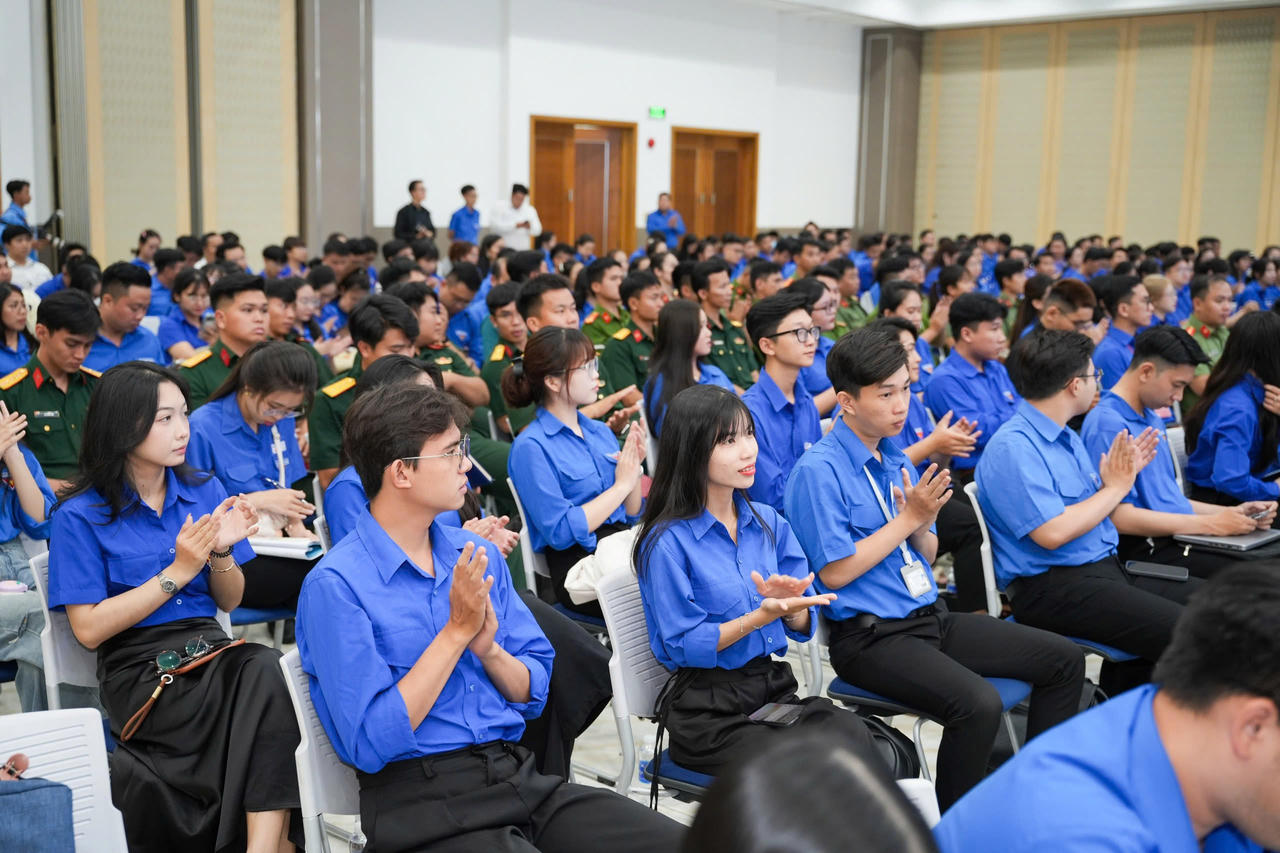 Thanh niên tiên phong trong chuyển đổi số ở Bình Dương 