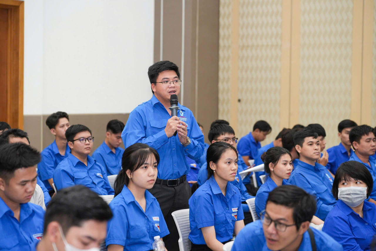 Thanh niên tiên phong trong chuyển đổi số ở Bình Dương 