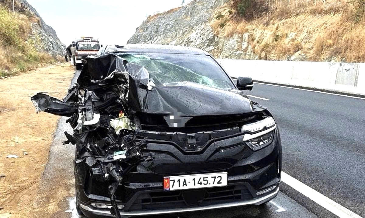 Liên tiếp xảy ra 2 vụ tai nạn nghiêm trọng trên đường cao tốc Dầu Giây - Phan Thiết