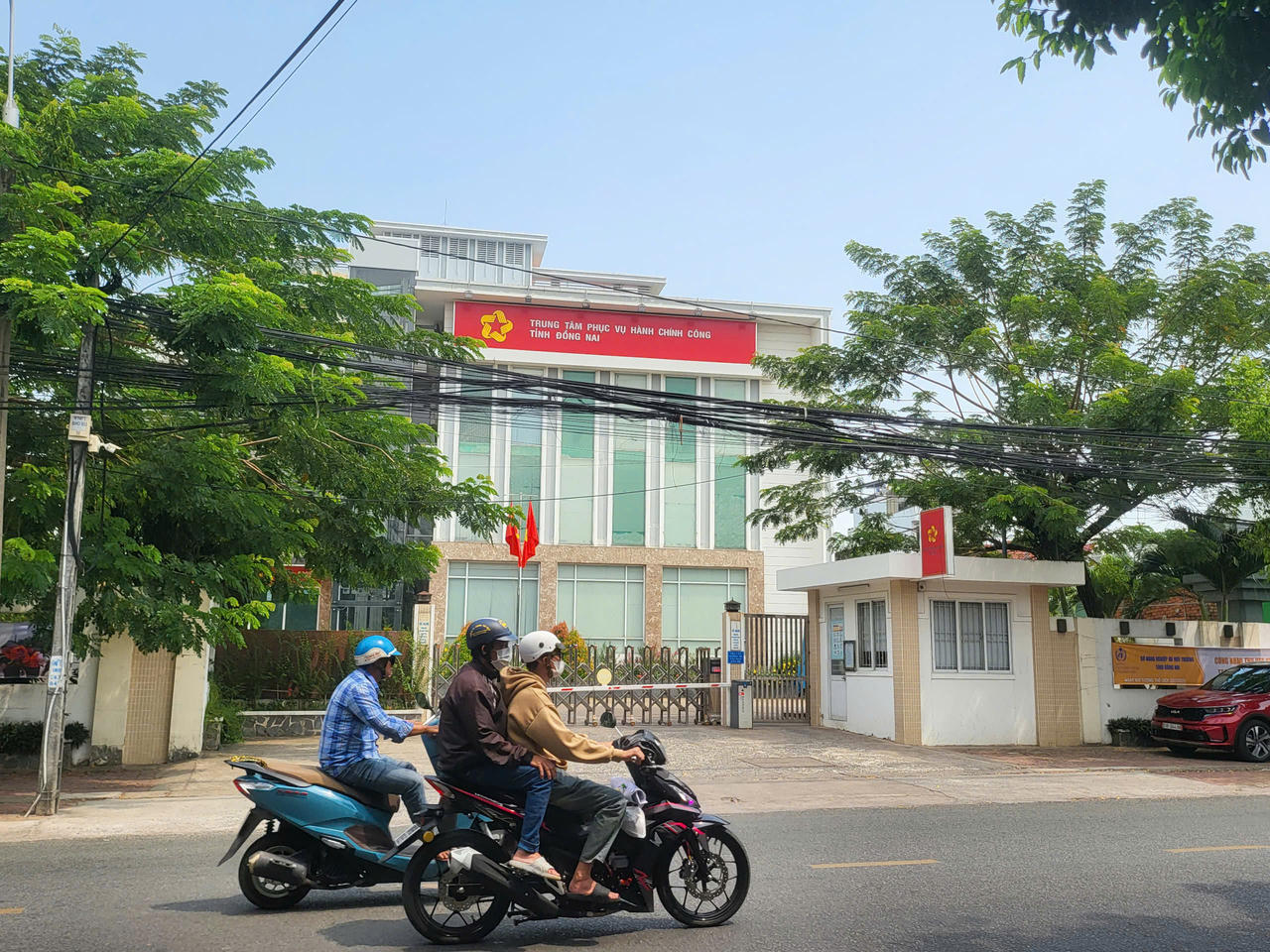 Bình Dương, Đồng Nai: Tiếp nhận hơn 11.000 hồ sơ cấp, đổi GPLX sau một tháng