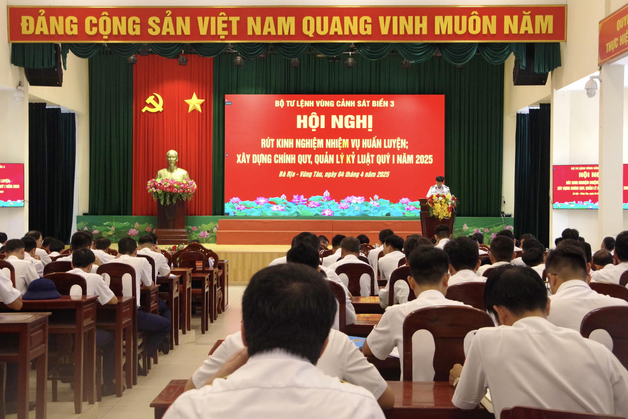 Bộ Tư lệnh Vùng Cảnh sát biển 3 đẩy mạnh huấn luyện, xây dựng chính quy và quản lý kỷ luật
