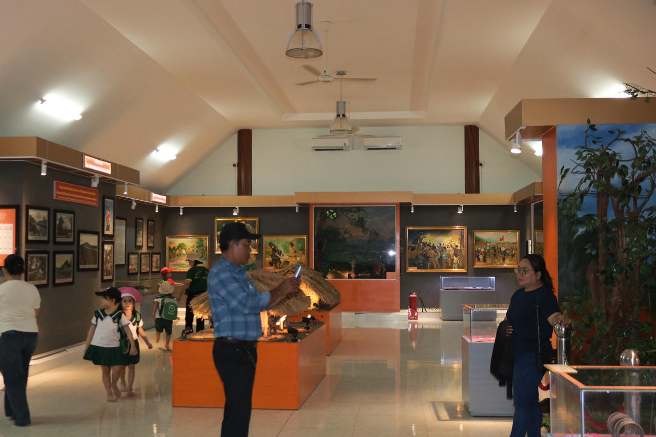 Từ nhịp chày kháng chiến đến tiếng máy nông thôn mới