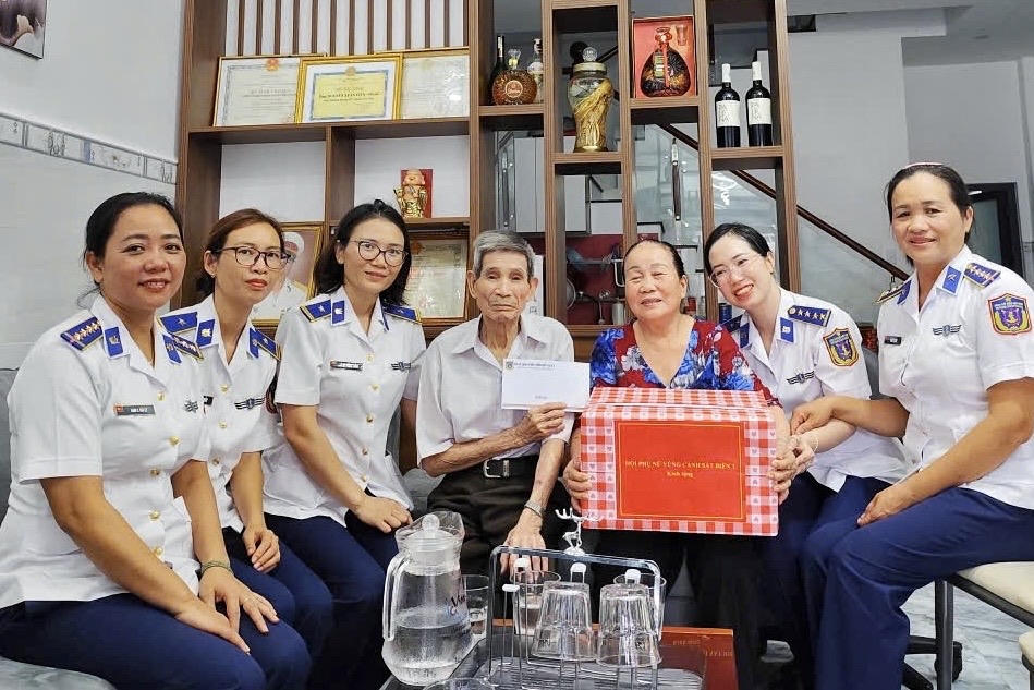 Hội phụ nữ Vùng Cảnh sát biển 3 tổ chức nhiều hoạt động ý nghĩa tại Côn Đảo