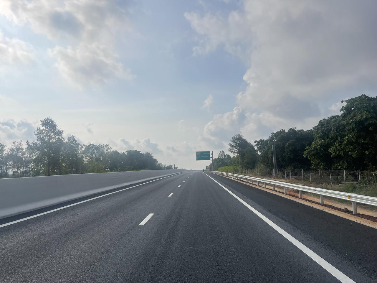 Thông xe kỹ thuật gần 20km cao tốc Biên Hoà - Vũng Tàu