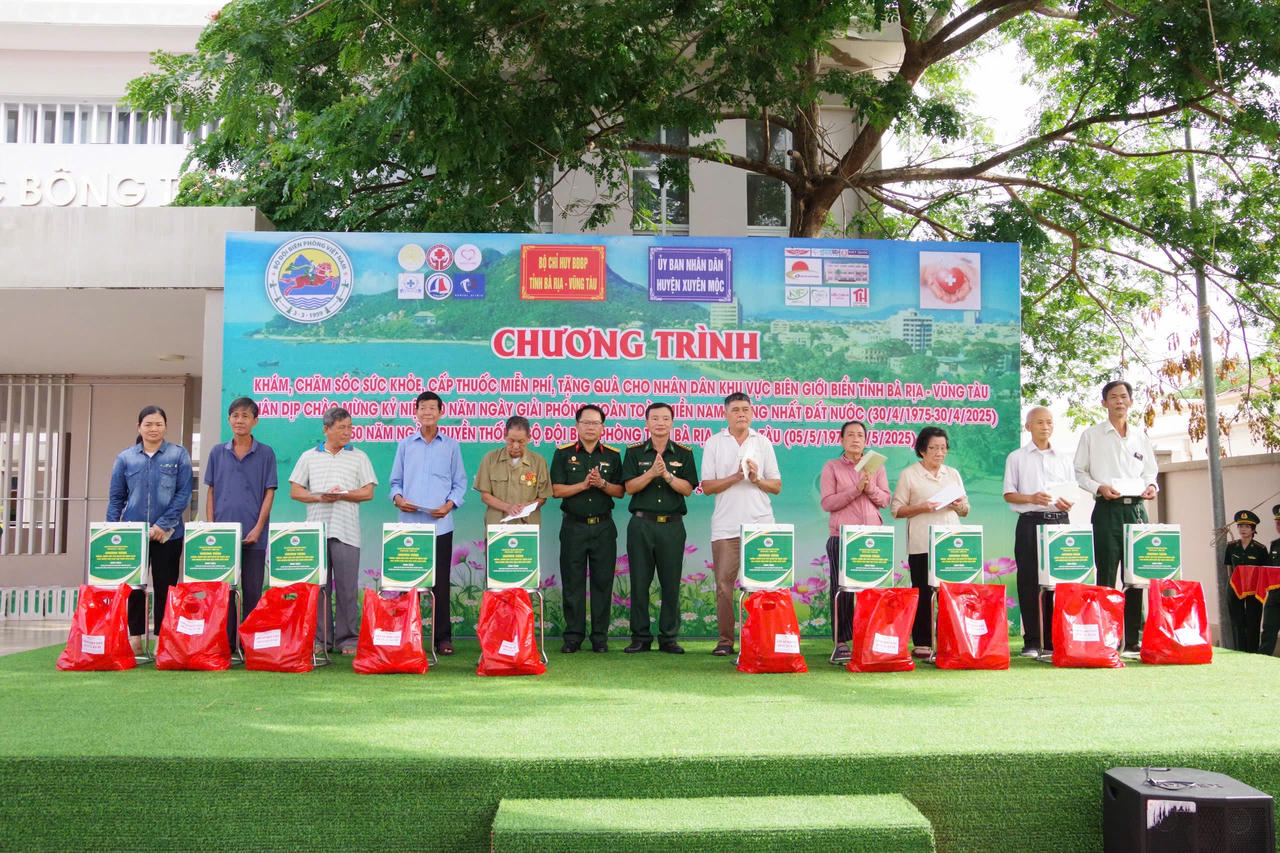 Chăm sóc sức khỏe cộng đồng – Lan tỏa nghĩa tình nơi biên giới biển