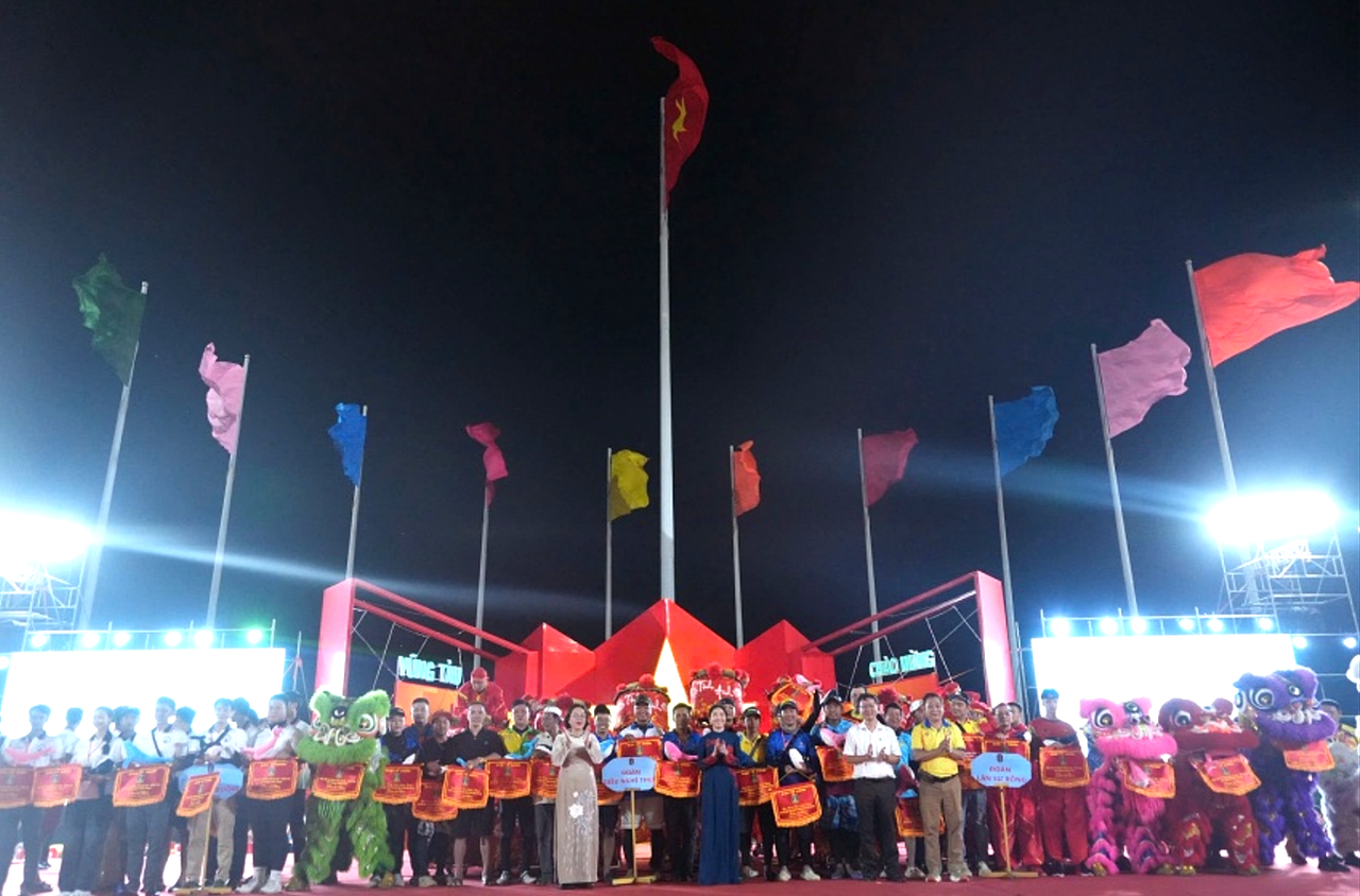 Du lịch các tỉnh sôi động dịp nghỉ lễ 30/4