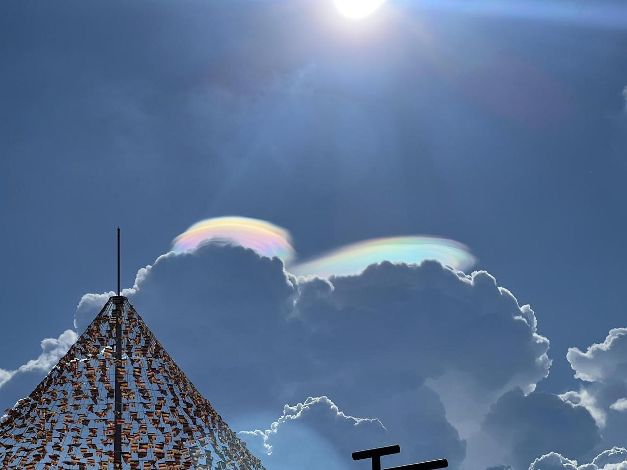 Biển người đổ về núi Bà Đen để cung rước xá lợi Đức Phật