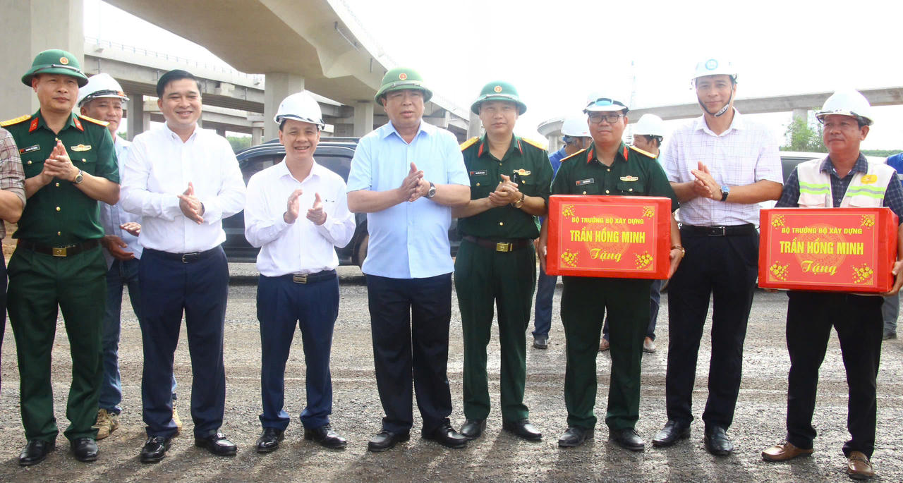 Bộ Xây dựng ‘siết’ tiến độ hai đại dự án tại Đồng Nai