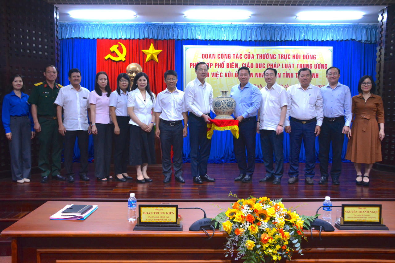 Triển khai công tác phổ biến giáo dục pháp luật theo chiều sâu, thực chất