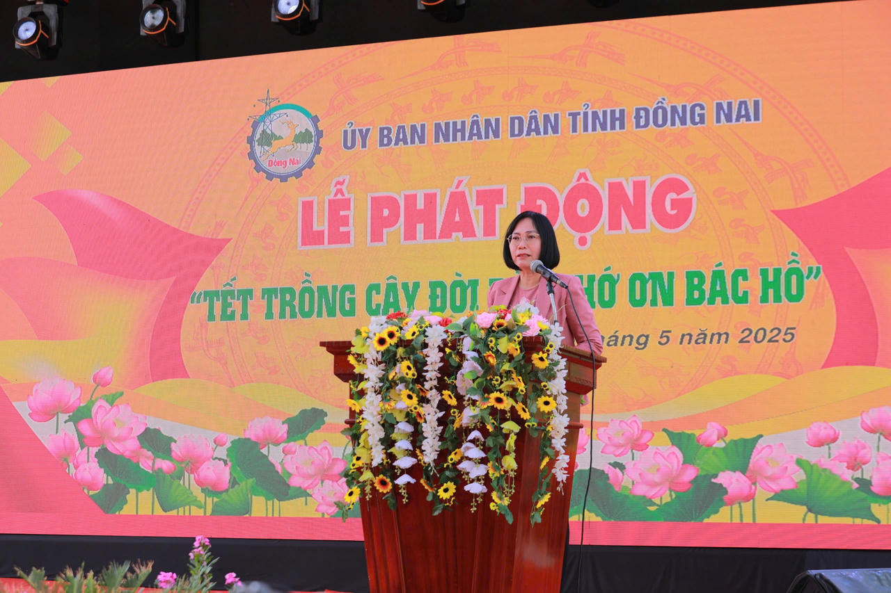 C.P. Việt Nam được tuyên dương vì những đóng góp về môi trường và phục hồi rừng tại Đồng Nai và Bến Tre