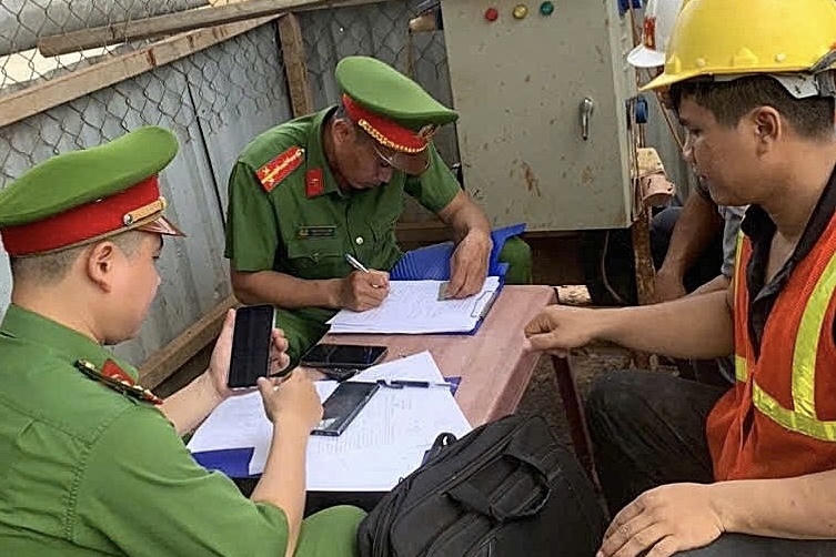 Kiểm tra, test nhanh ma túy đối với công nhân tại Dự án Cảng hàng không quốc tế Long Thành