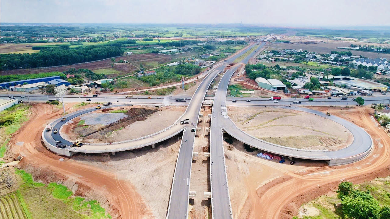 Bài 1: Vùng Đông Nam Bộ ‘mỏ vàng’ của kinh tế tư nhân