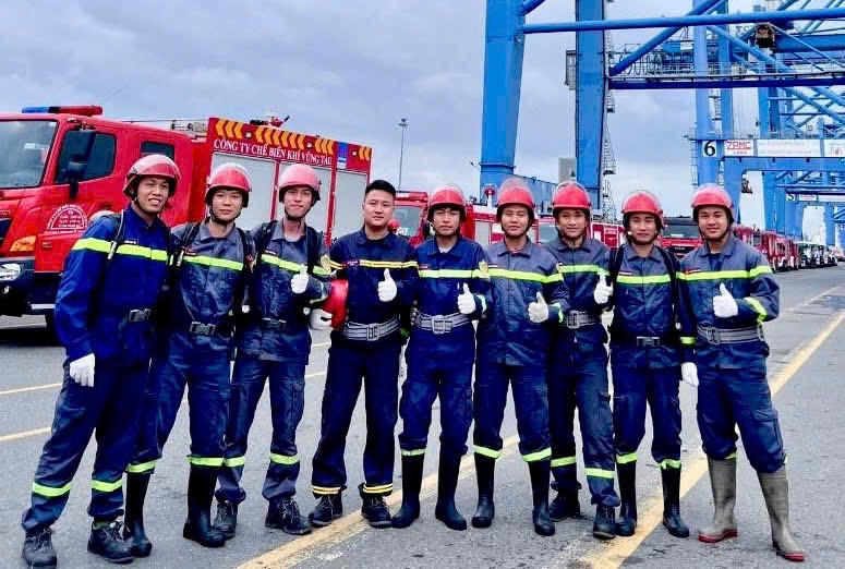 Diễn tập phương án chữa cháy, cứu nạn, cứu hộ tại Cụm Tân Cảng Cái Mép