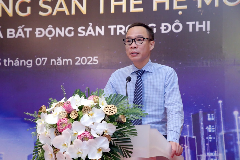 Ông Phạm Nguyễn Toan, Phó Chủ tịch Hiệp hội Bất động sản Việt Nam, Tổng Biên tập Tạp chí điện tử Bất động sản Việt Nam phát biểu khai mạc Hội thảo.