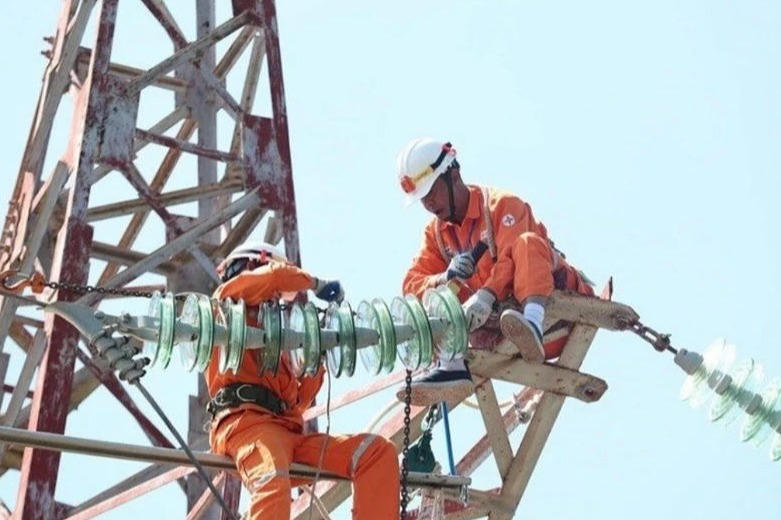 Phó Chủ tịch Hà Nội yêu cầu đảm bảo điện phục vụ kỷ niệm 80 năm Quốc khánh 2/9