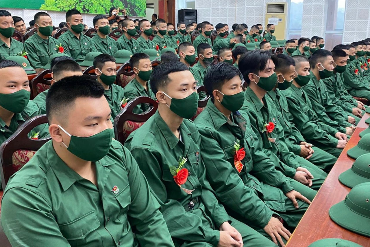Cử tri kiến nghị bổ sung cụm từ “không chấp hành lệnh gọi khám sức khỏe nghĩa vụ quân sự” vào Bộ Luật hình sự Cử tri kiến nghị bổ sung cụm từ “không chấp hành lệnh gọi khám sức khỏe nghĩa vụ quân sự” vào Bộ Luật hình sự