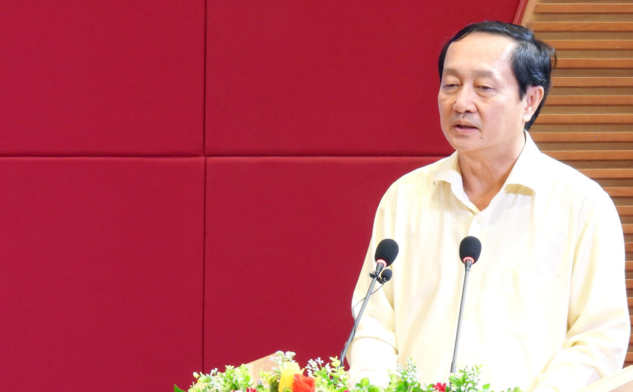 Ông Huỳnh Thành Đạt - Phó Trưởng ban Tuyên giáo và Dân vận Trung ương phát biểu chỉ đạo tại Hội nghị (Ảnh: Nguyễn Dô)